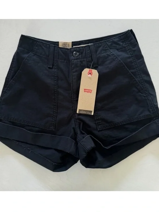 Levi's Ribcage Twill Shorts - Picture 3 of 7